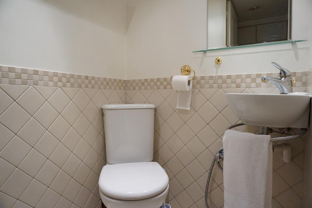 Appartement Rue De Lille 7 *